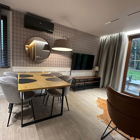 Villa Monica Apartamenty ชเจอร์ค ภายนอก รูปภาพ