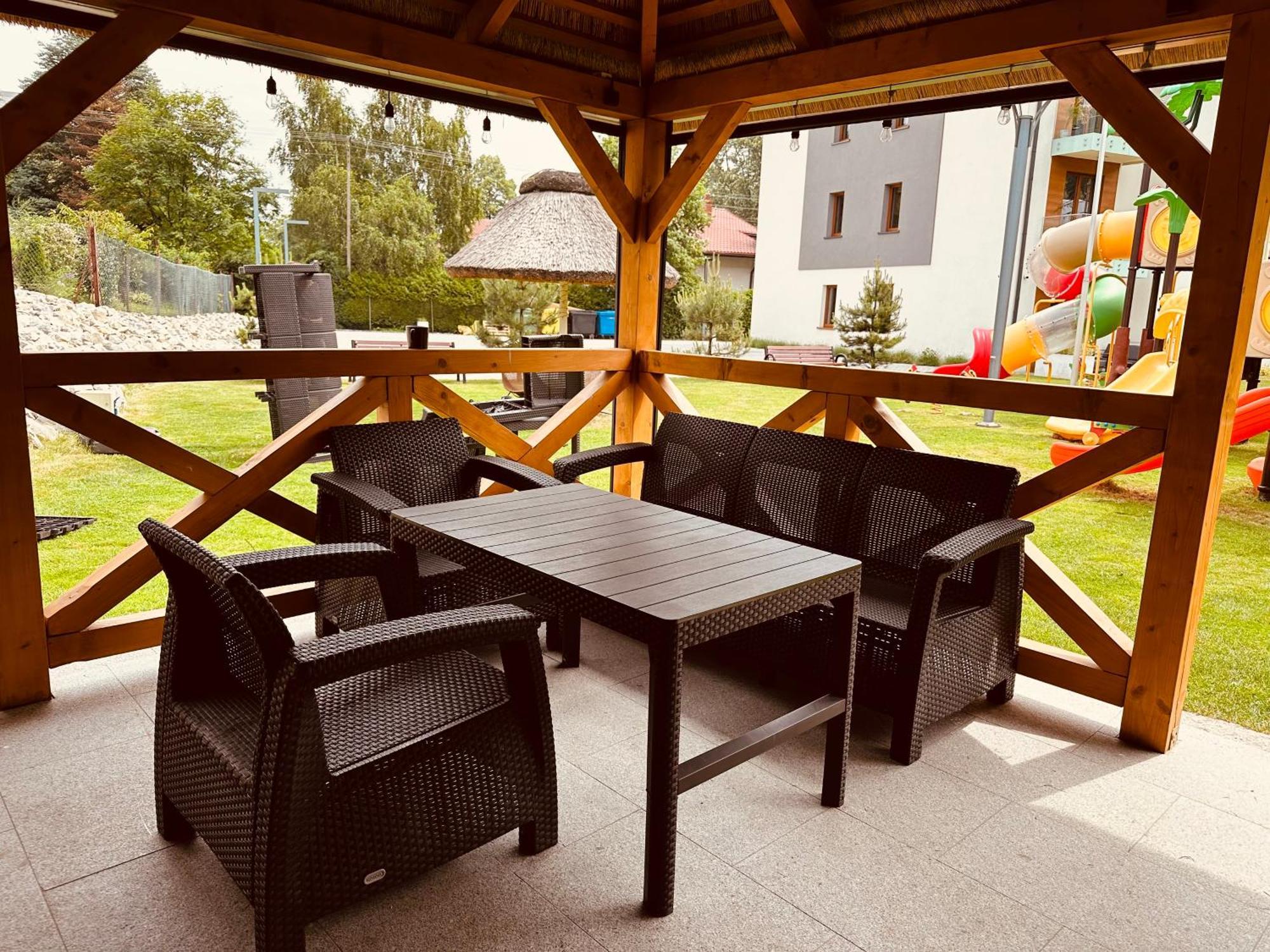 Villa Monica Apartamenty ชเจอร์ค ภายนอก รูปภาพ