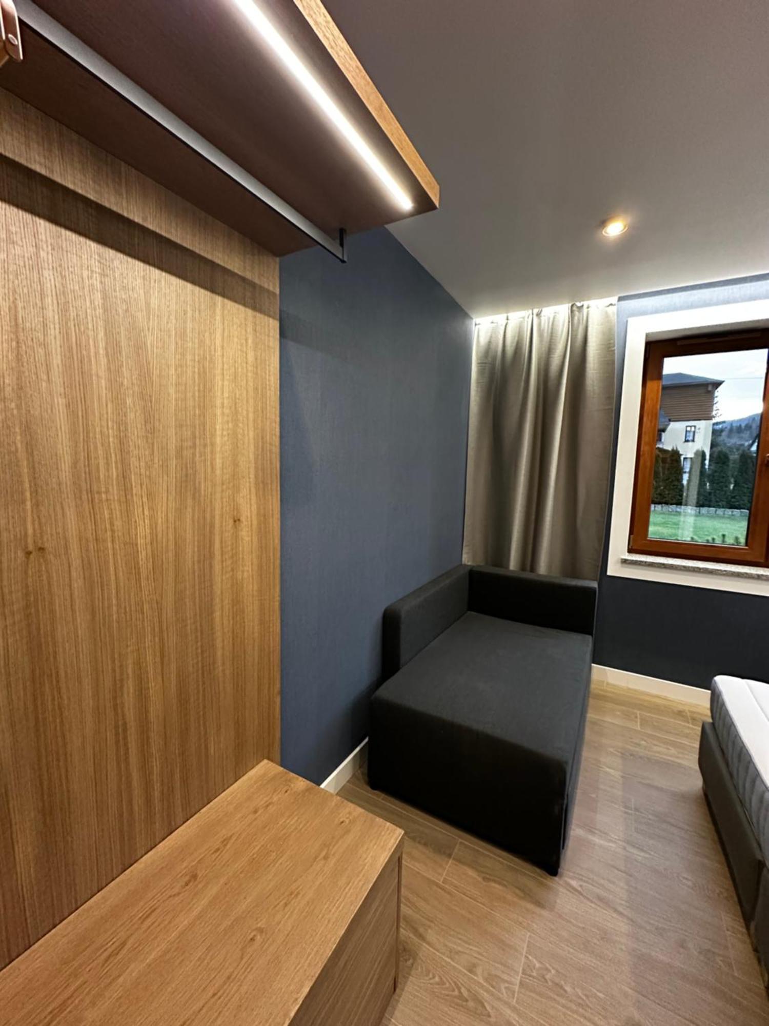 Villa Monica Apartamenty ชเจอร์ค ภายนอก รูปภาพ